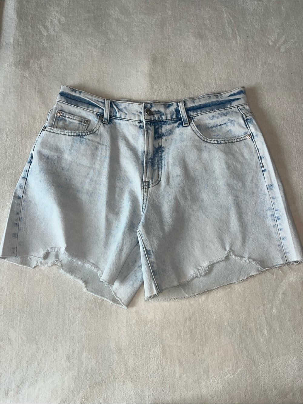 Ee:some Light Wash Frayed Hem Denim Shorts Light Blue Sz Large Zipper Fly